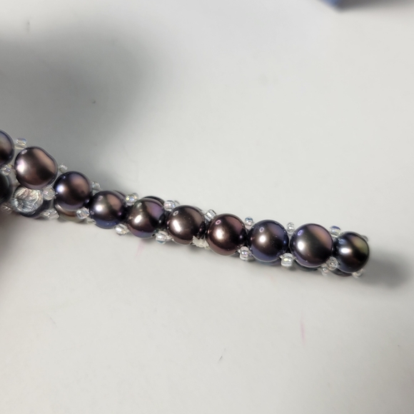 New metallic pearl necklaces, bracelet and earrings set in box - Picture 6 of 10